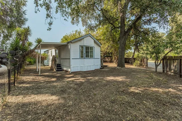 $62,500 | 17604 East Kings Canyon Road, Unit 2, Sanger, CA 93657