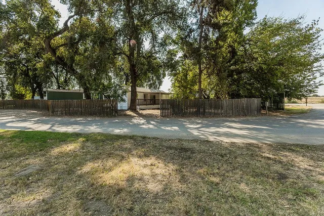 $62,500 | 17604 East Kings Canyon Road, Unit 2, Sanger, CA 93657