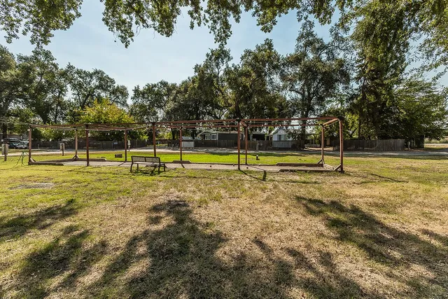 $62,500 | 17604 East Kings Canyon Road, Unit 2, Sanger, CA 93657