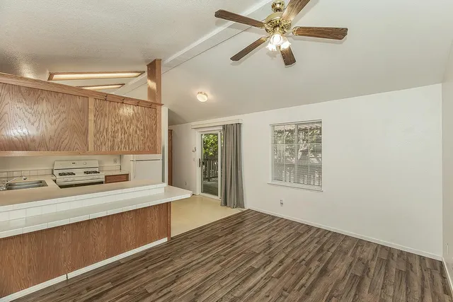 $62,500 | 17604 East Kings Canyon Road, Unit 2, Sanger, CA 93657