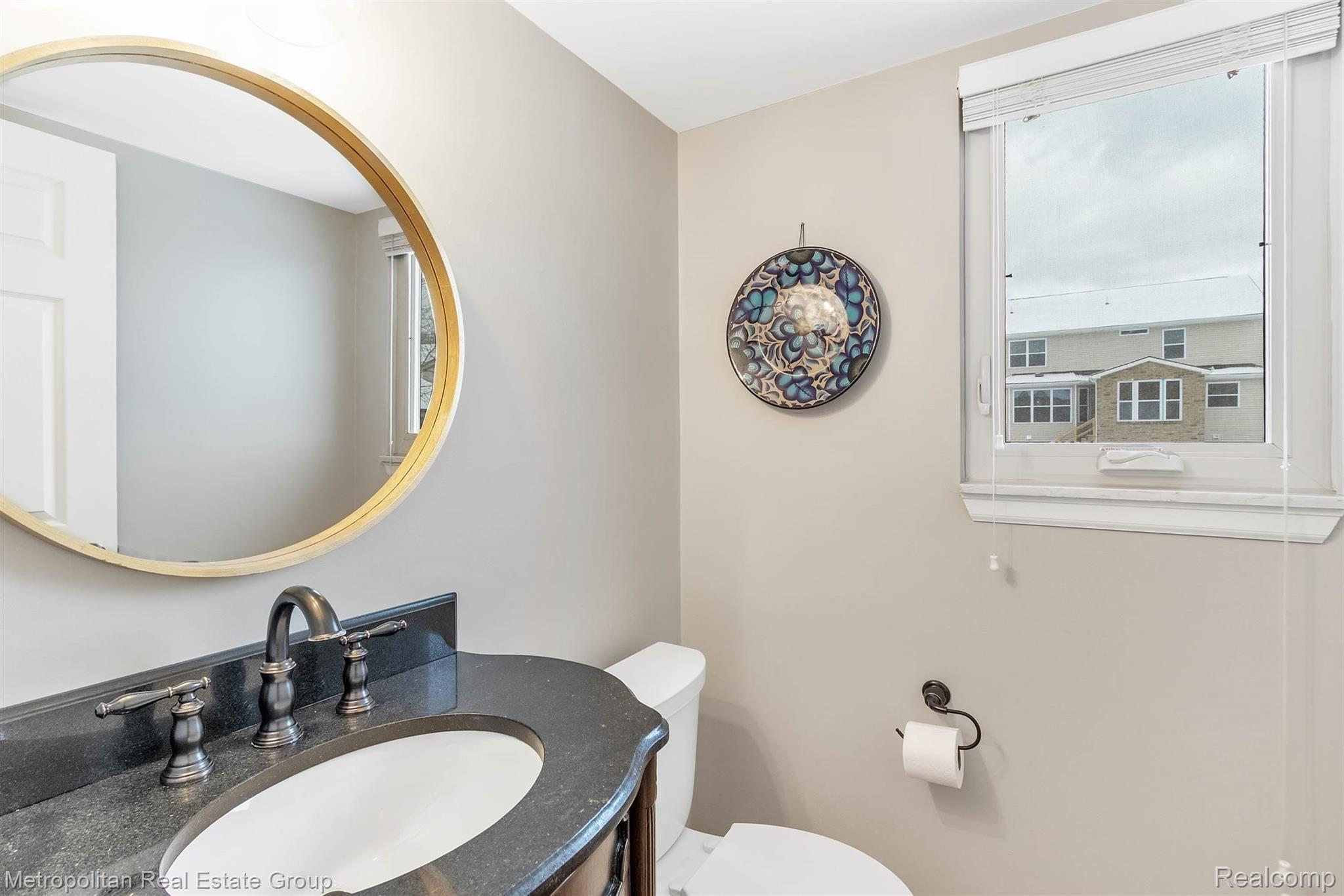 44100 Proctor Road Canton, MI 48188 - Photo 11 of 30 11 Half Bath.jpg