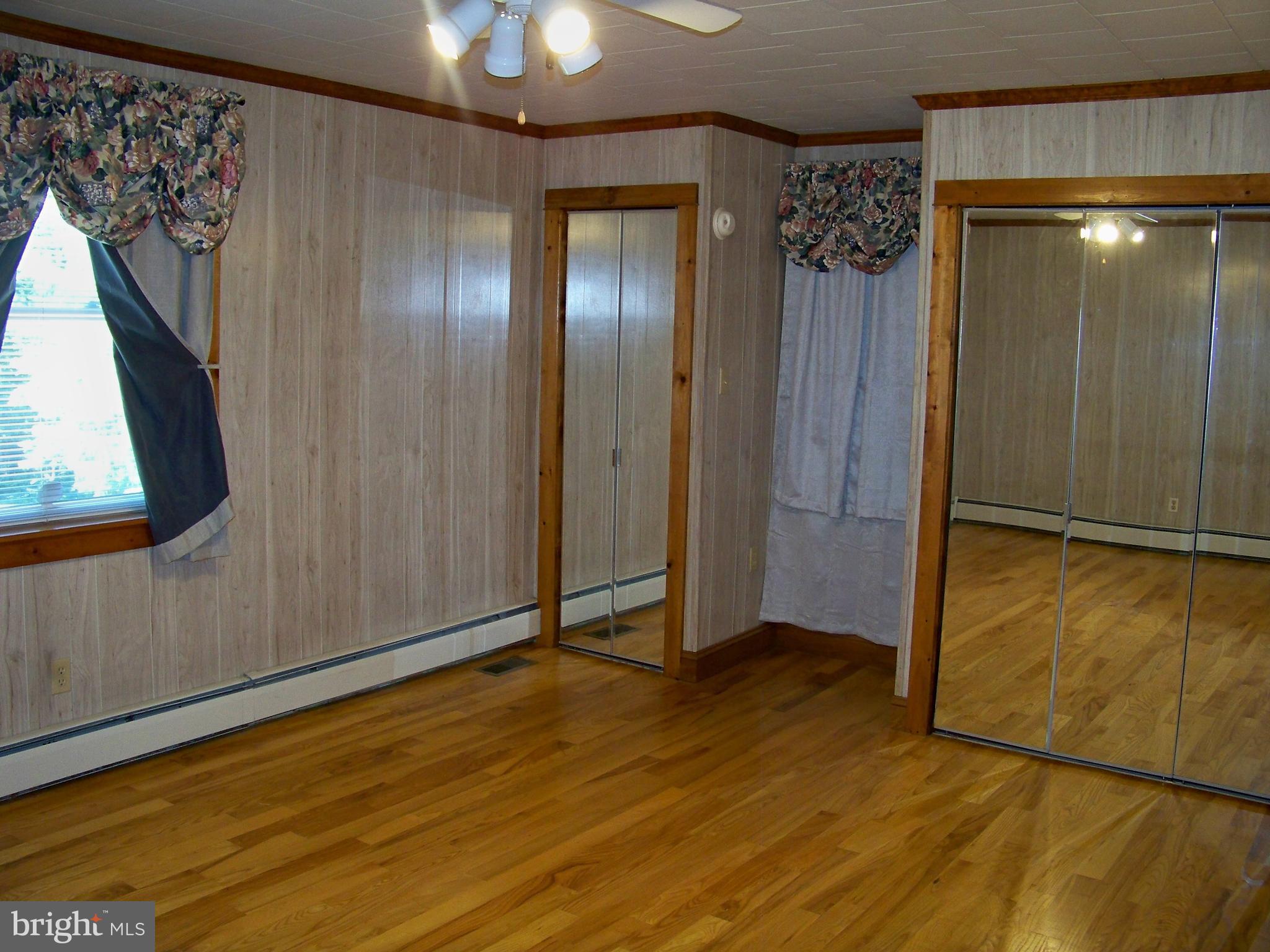 627 Truce Road New Providence, PA 17560 - Photo 21 of 32 Main floor bedroom