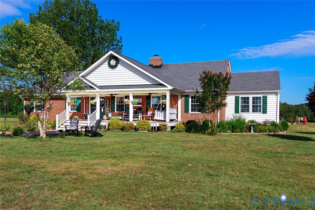11133 Rolfe Highway Dendron, VA 23839 - Photo 3 of 49