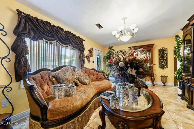 $250,000 | 609 West David Drive, Gulfport, MS 39503