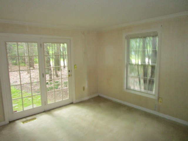 11 Parkhurst Road Merrimack, NH 03054 - Photo 15 of 40
