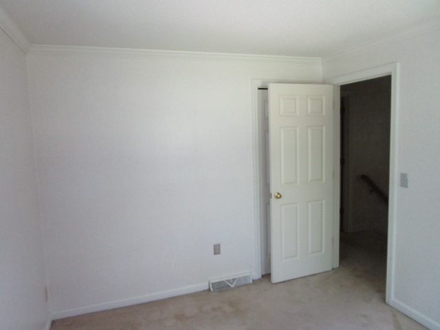 11 Parkhurst Road Merrimack, NH 03054 - Photo 26 of 40