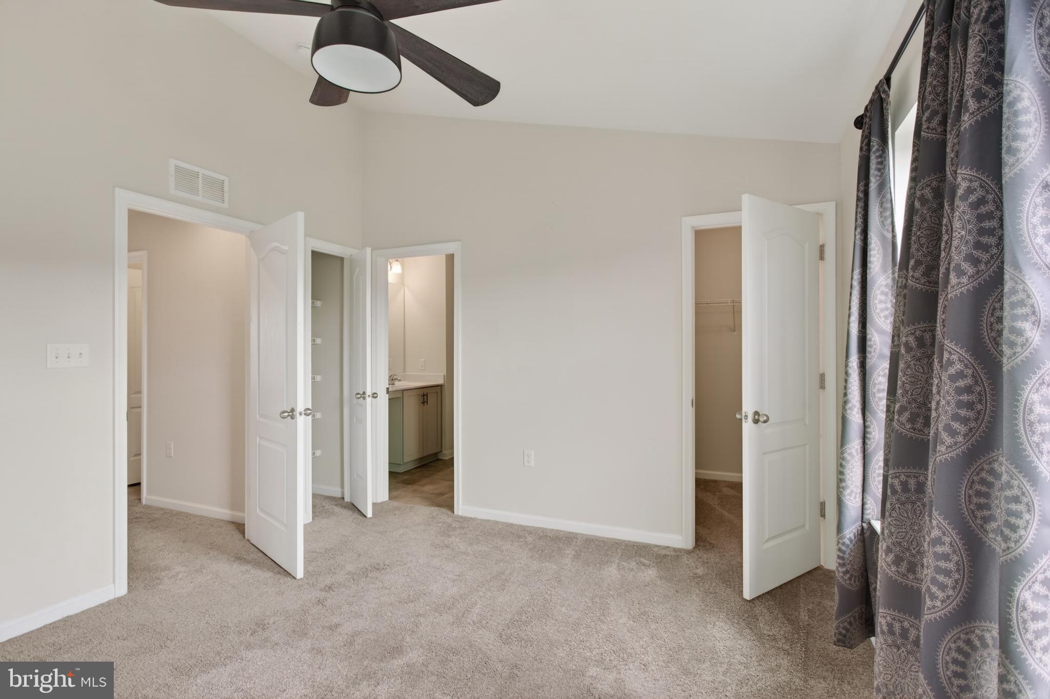 80 Capshaw Road Martinsburg, WV 25403 - Photo 22 of 33 Primarly suite with bath and walk-in closet