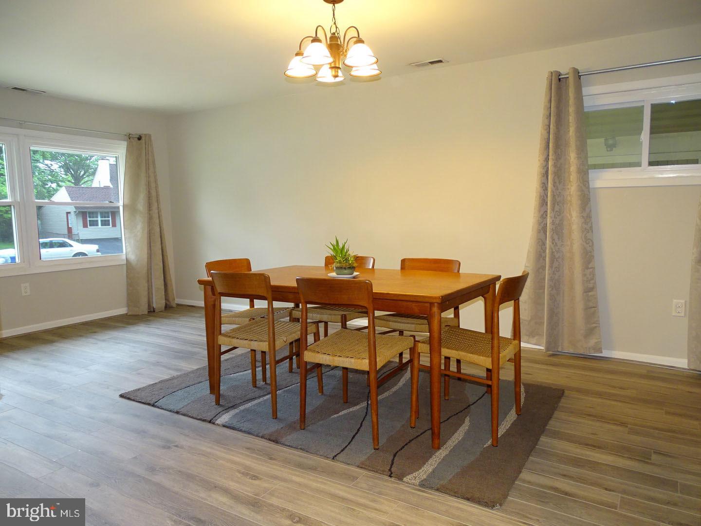 43 Iris Road Levittown, PA 19057 - Photo 6 of 25 Dining Room