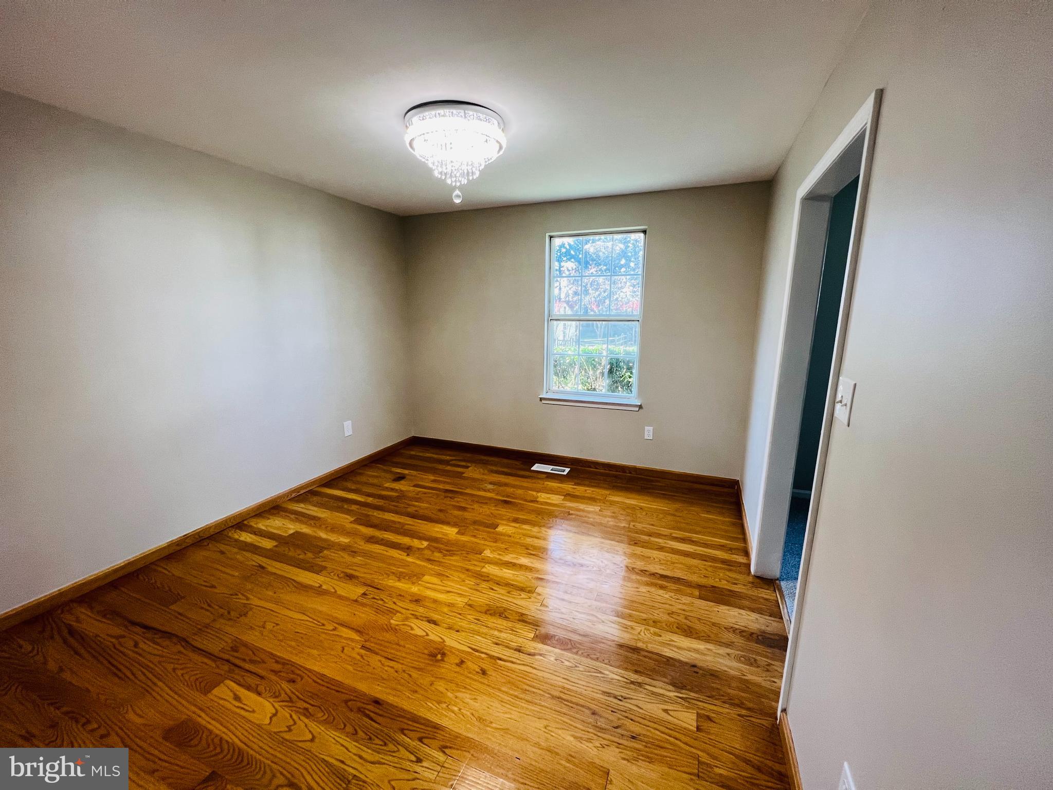 9112 Roundleaf Way Gaithersburg, MD 20879 - Photo 12 of 28