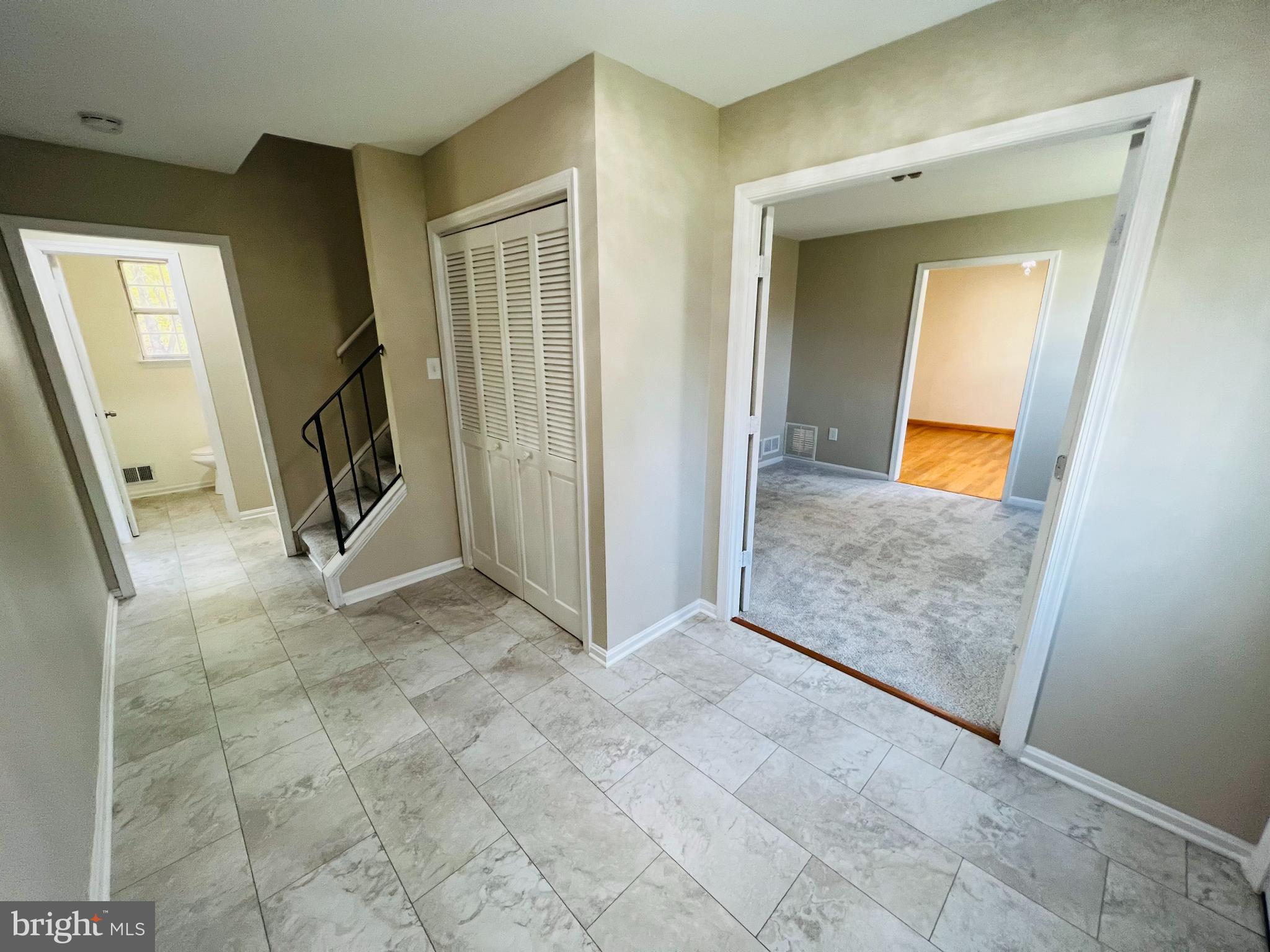 9112 Roundleaf Way Gaithersburg, MD 20879 - Photo 6 of 28