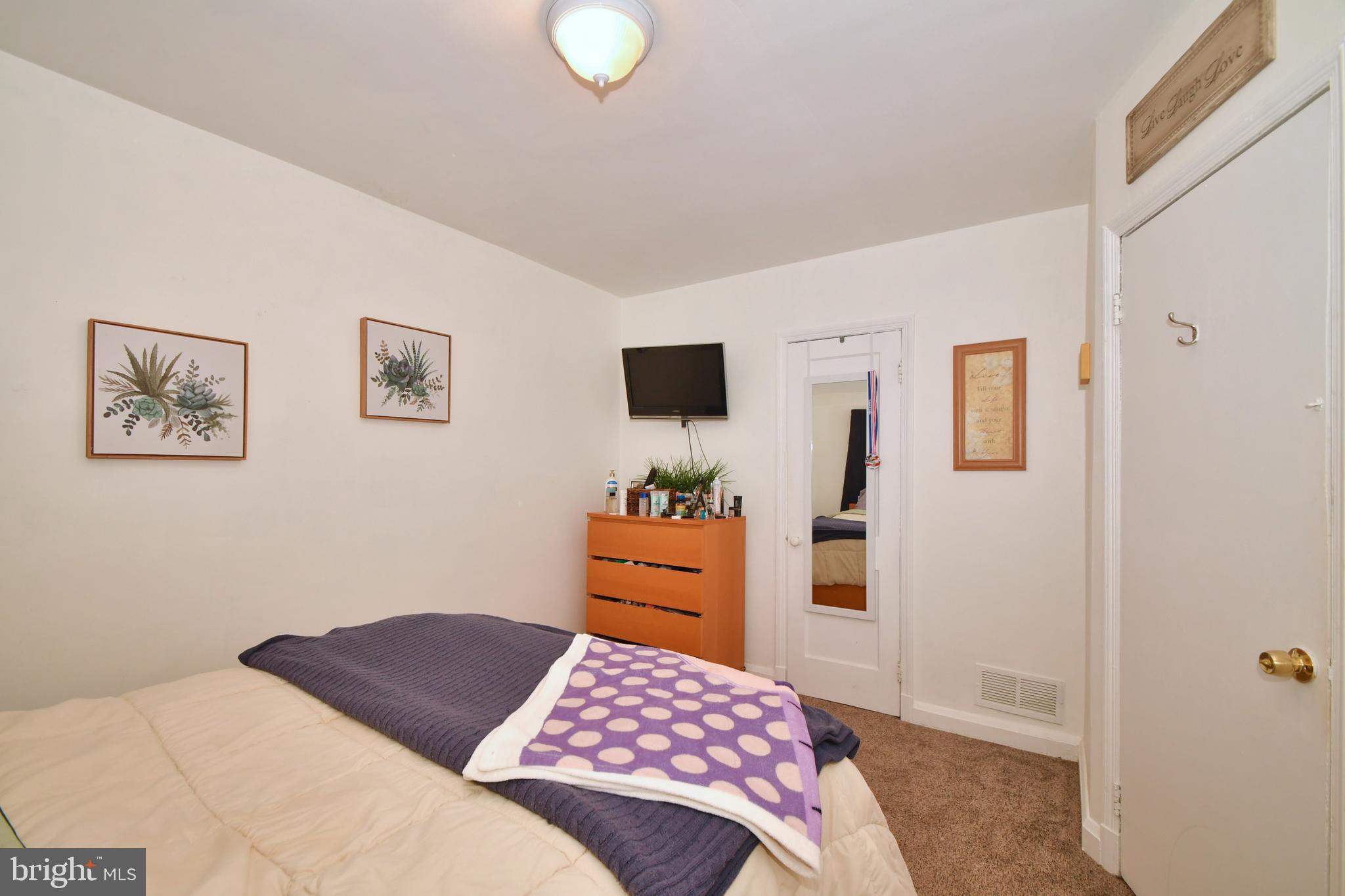 909 Arncliffe Road Baltimore, MD 21221 - Photo 13 of 35