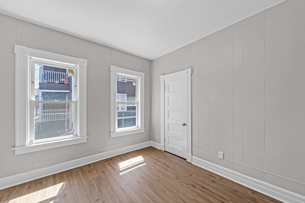 15 Cedar Street Springfield, MA 01105 - Photo 10 of 38 Gallery Image 10