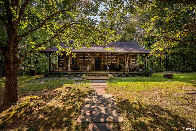 $289,000 | 220 Timber Ridge Lane, Jonesboro, IL 62952