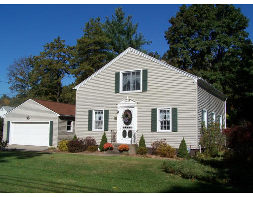 126 Holyoke Road Westfield, MA 01085 - Photo 1 of 24 Gallery Image 1