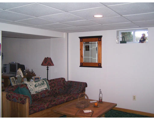 126 Holyoke Road Westfield, MA 01085 - Photo 16 of 24 Gallery Image 16