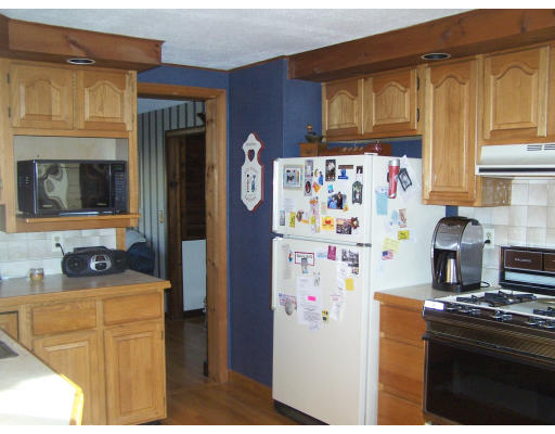 126 Holyoke Road Westfield, MA 01085 - Photo 7 of 24 Gallery Image 7