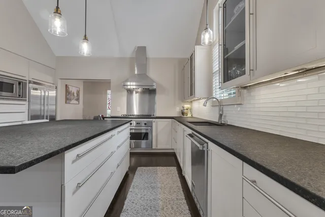 $665,000 | 105 Honeysuckle Lane, Peachtree City, GA 30269