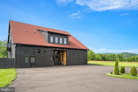 $4,150,000 | 854 Spring Hill Road, Riegelsville, PA 18077