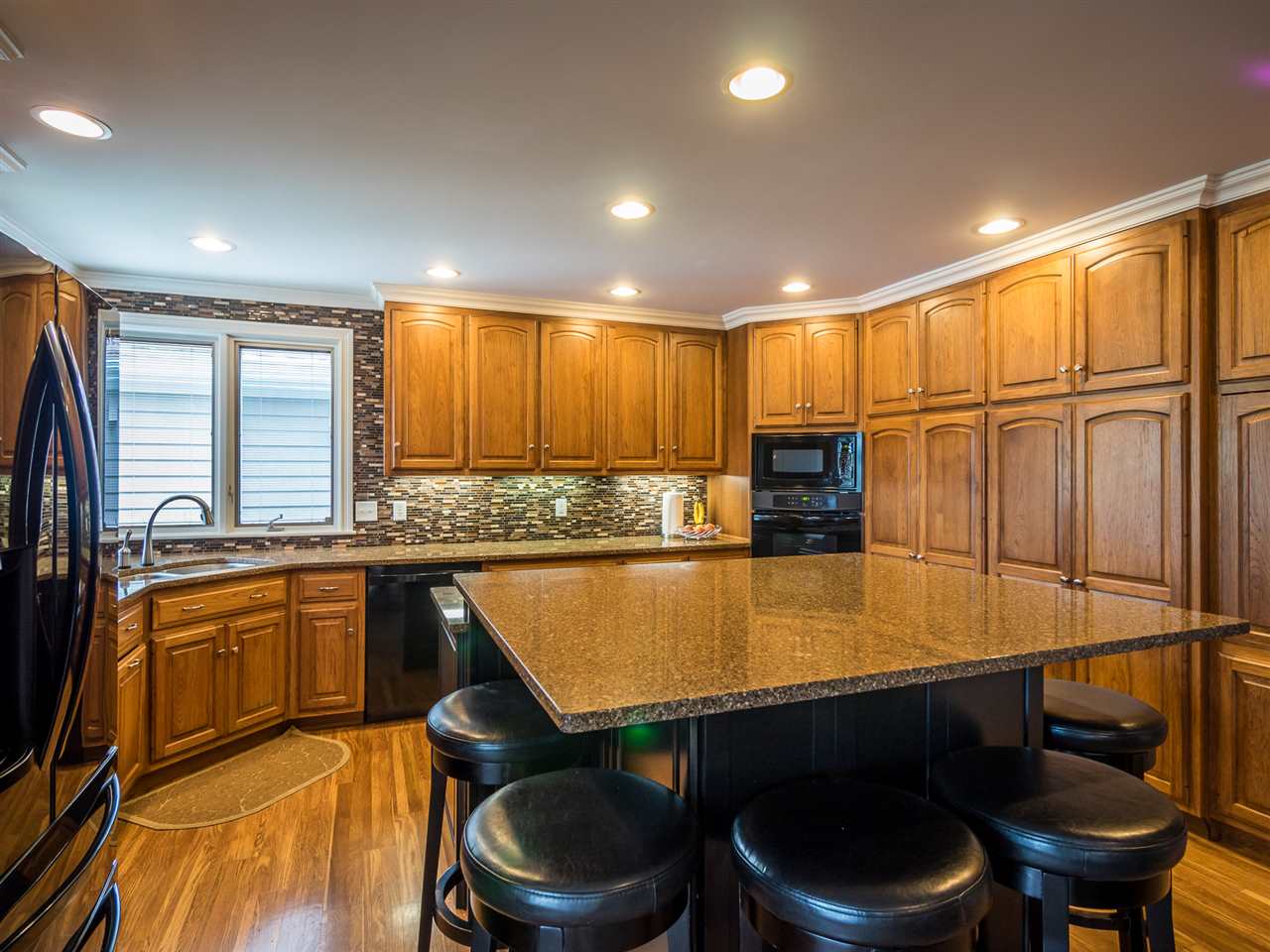 9203 Valley Forge Place Fort Wayne, IN 46835 - Photo 8 of 36