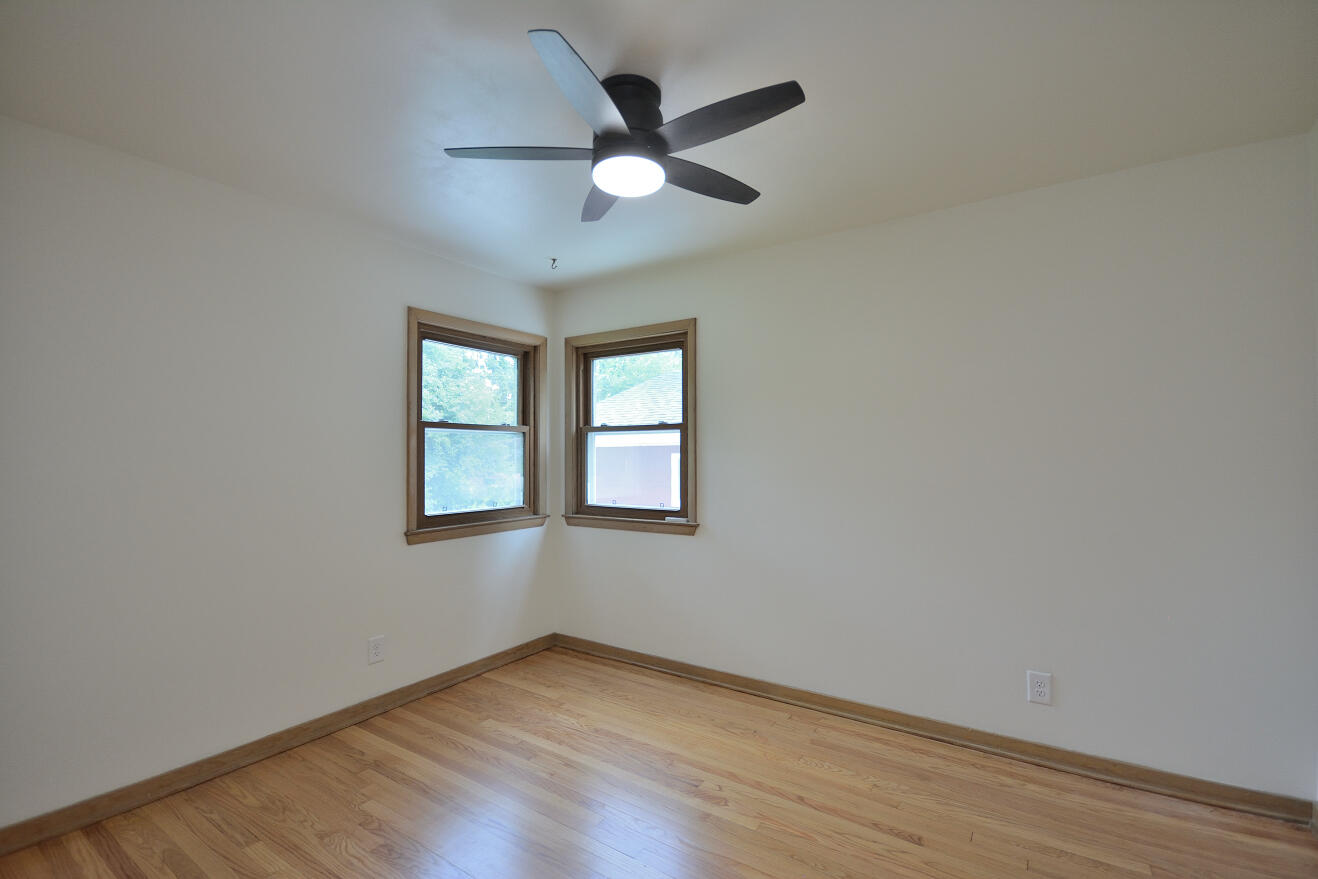 3122 West Rochelle Avenue Glendale, WI 53209 - Photo 18 of 25 DSC_3034_10567