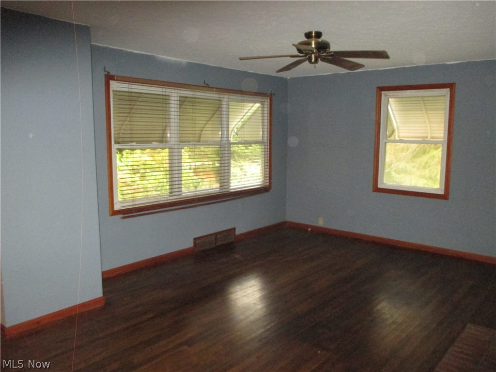 8670 Taylor May Road Chagrin Falls, OH 44023 - Photo 4 of 18 Gallery Image 4