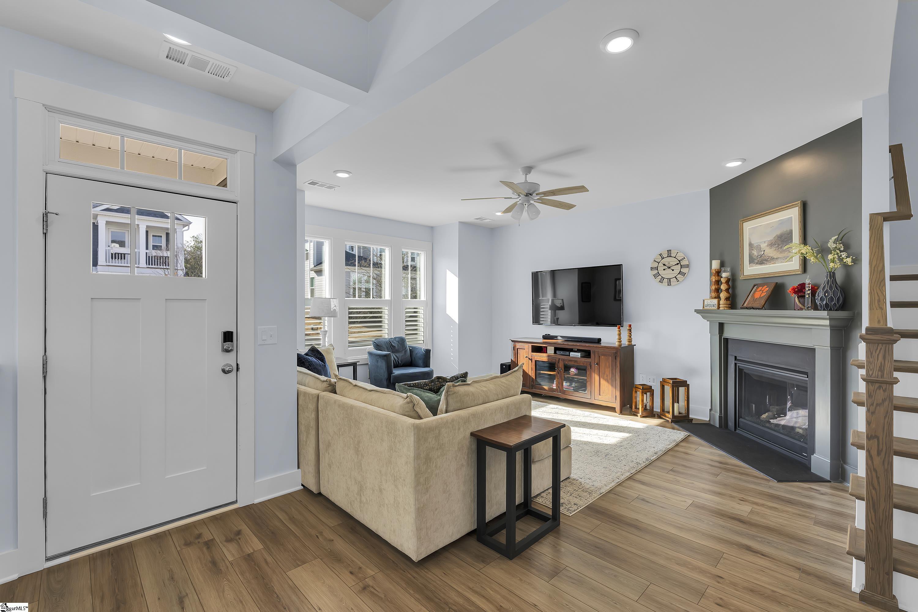 125 Kirkstone Drive Greenville, SC 29607 - Photo 11 of 33