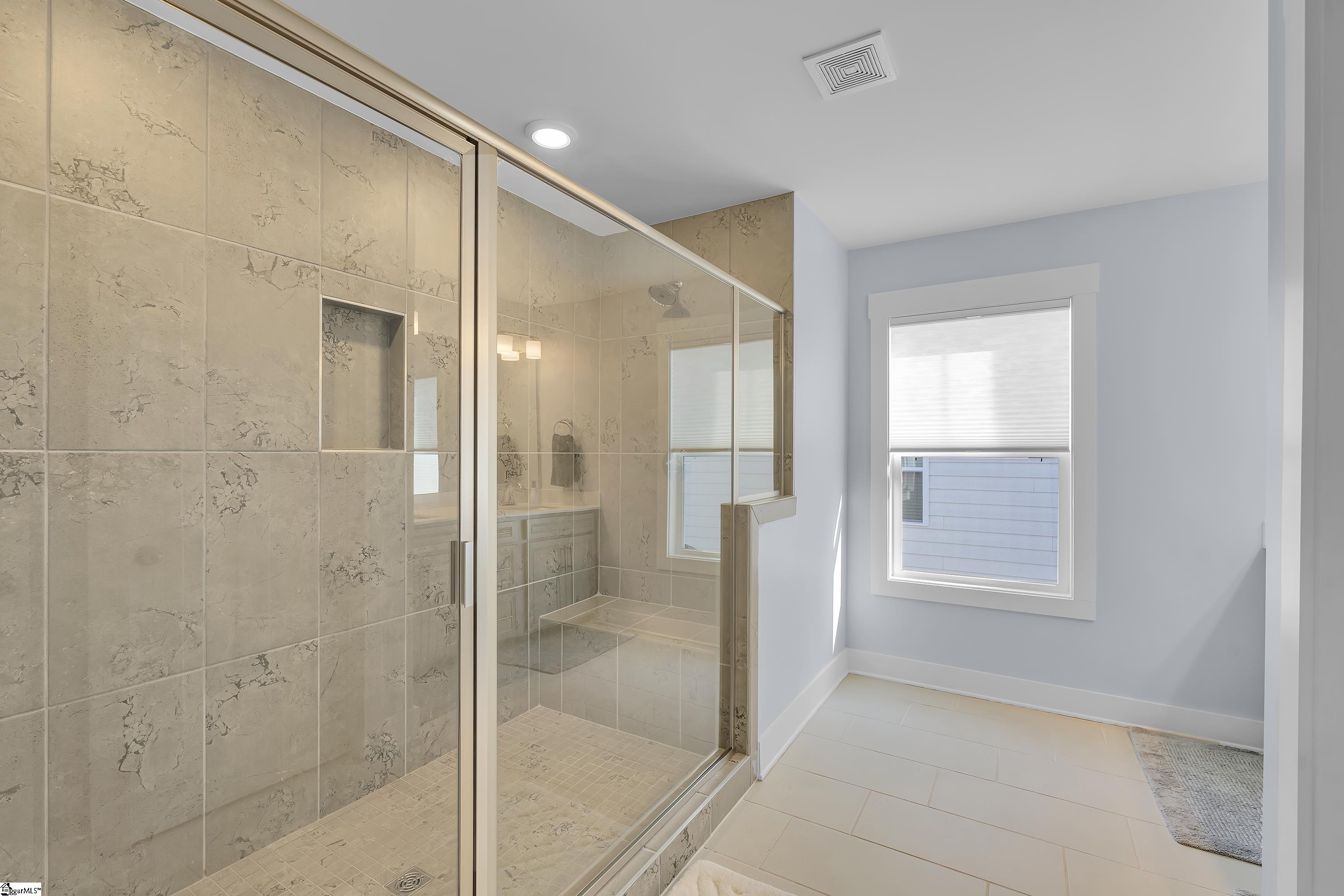 125 Kirkstone Drive Greenville, SC 29607 - Photo 18 of 33