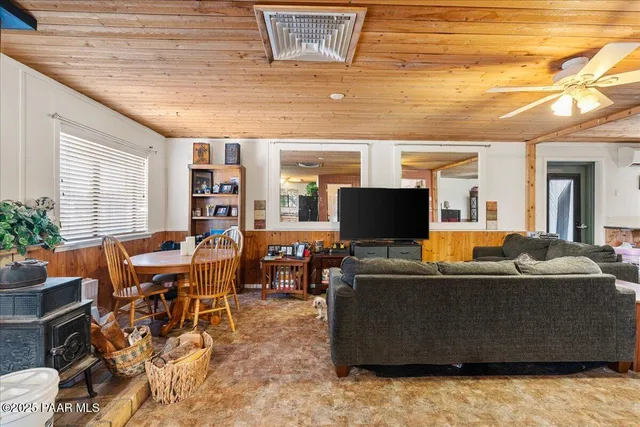 a view of a basketball court