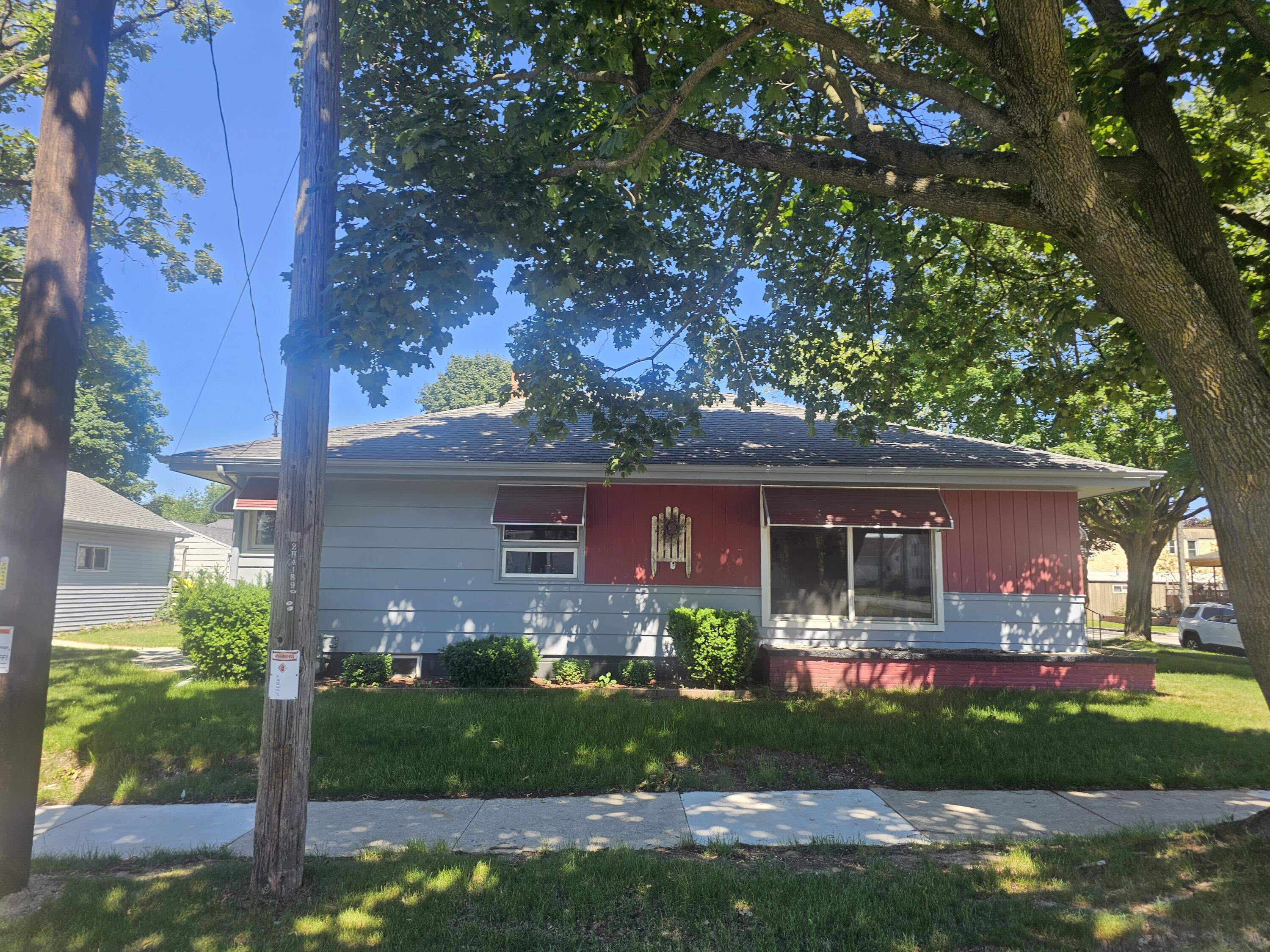 1714 Madison Street Manitowoc, WI 54220 - Photo 20 of 24 20260623_152639