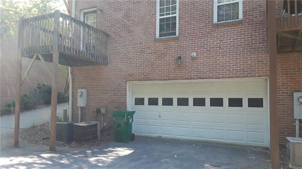 3299 Hampton Green Way Atlanta, GA 30340 - Photo 20 of 22 a view of a bathroom with a shower