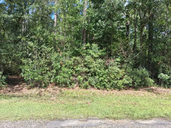 $8,000 | 7047 Lauderdale Street, Bay St. Louis, MS 39520