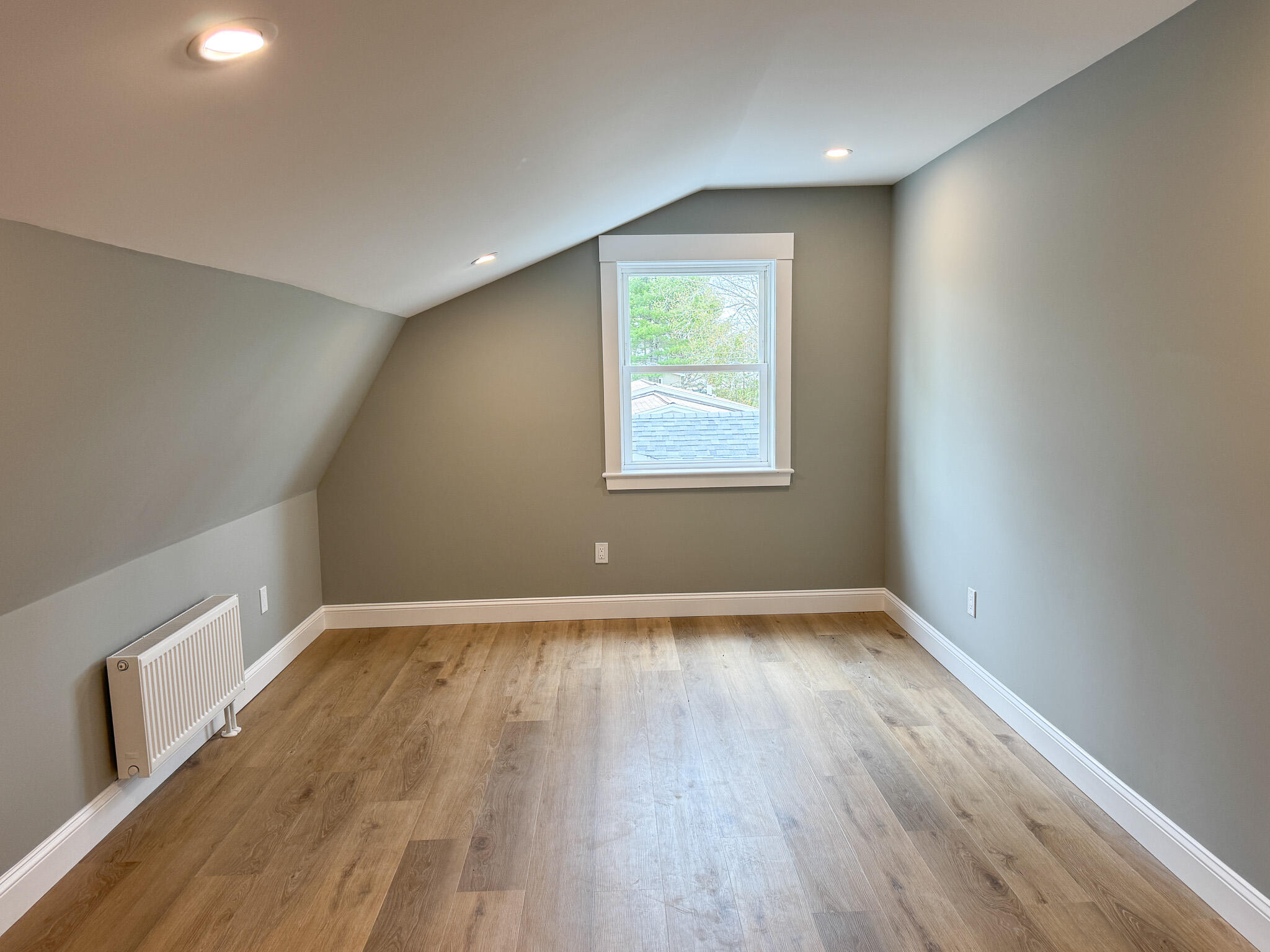 489 Enfield Road Lincoln, ME 04457 - Photo 22 of 37 21