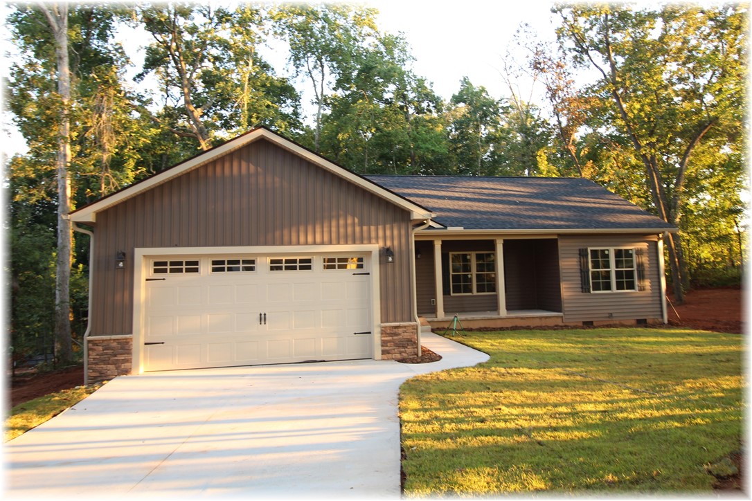 100 Thunder Valley Road Seneca, SC 29678 - Photo 1 of 15 Gallery Image 1