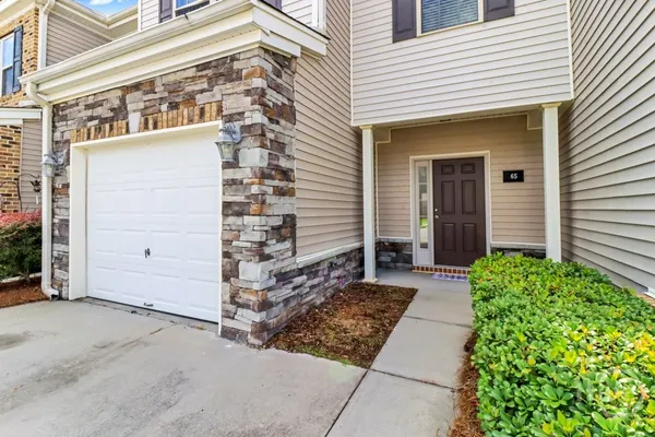 $1,900 | 65 Canyon Oak Loop, Richmond Hill, GA 31324