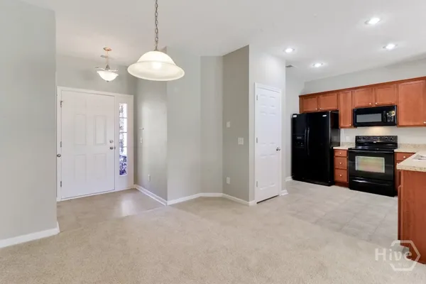 $1,900 | 65 Canyon Oak Loop, Richmond Hill, GA 31324