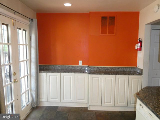 $899,000 | 708 G Street Southeast, Washington, DC 20003