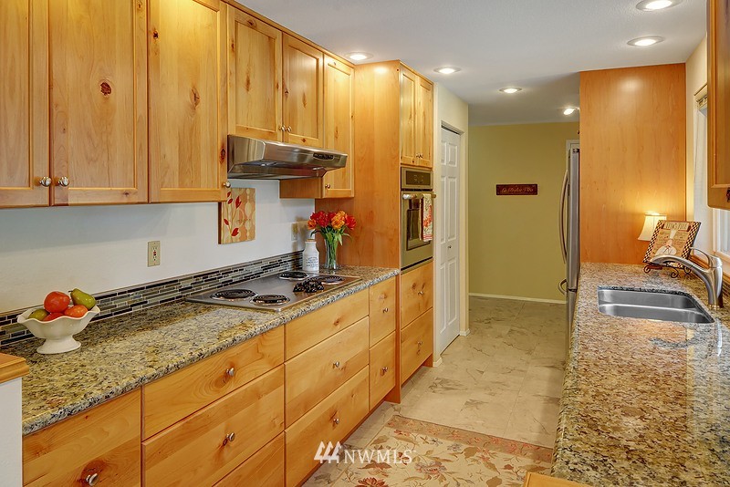 11036 Southeast 186th Street Renton, WA 98055 - Photo 8 of 18