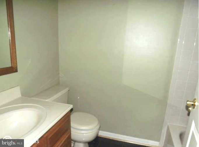 839 Deering Road, Unit 8H Pasadena, MD 21122 - Photo 14 of 18 Bath 2