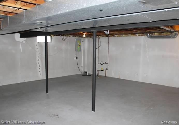 2386 Pleasant View Drive Rochester Hills, MI 48306 - Photo 22 of 25
