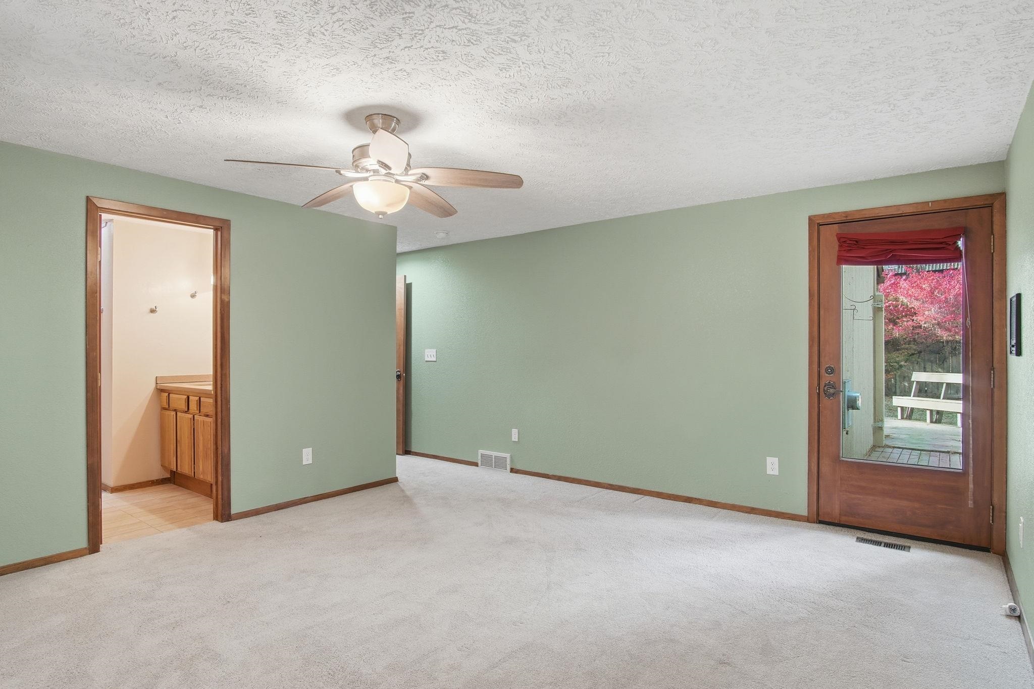 5211 North Elton Road Spokane, WA 99212 - Photo 17 of 36 Gallery Image 17