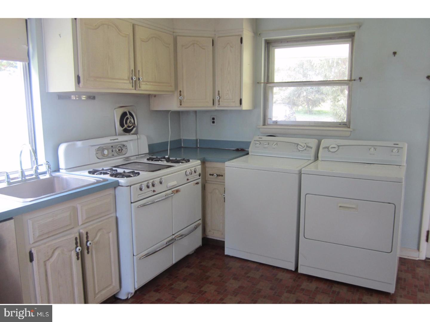1780 Jarrettown Road Ambler, PA 19002 - Photo 6 of 14 Kitchen