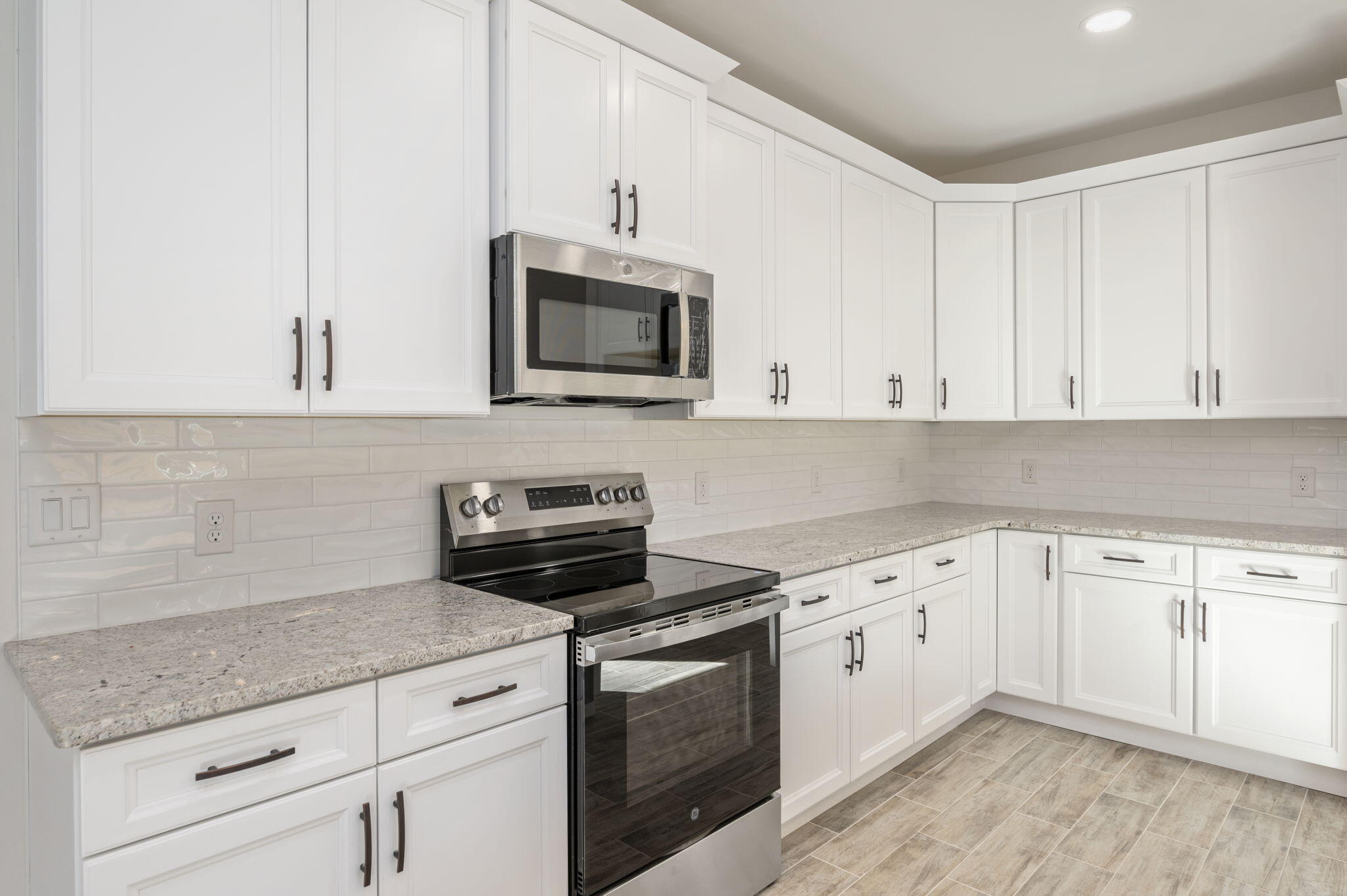 751 East Chestnut Avenue Crestview, FL 32539 - Photo 12 of 33 12-web-or-mls-751-e-chestnut-ave