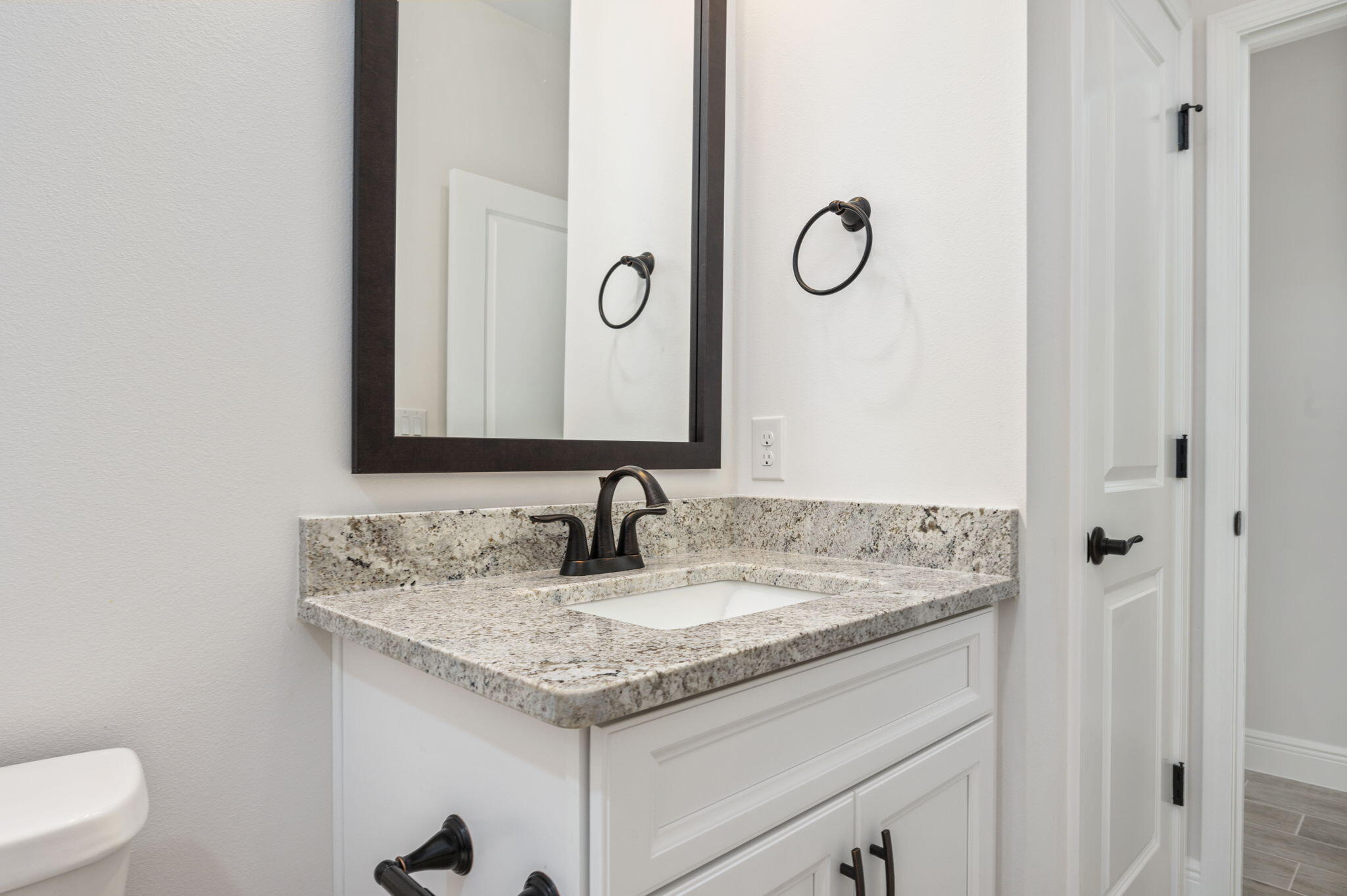 751 East Chestnut Avenue Crestview, FL 32539 - Photo 29 of 33 29-web-or-mls-751-e-chestnut-ave