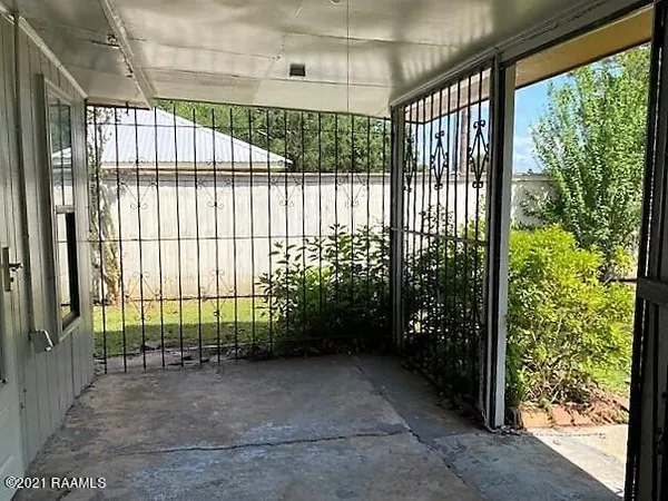 $1,500 | 206 Terry Drive, Lafayette, LA 70501