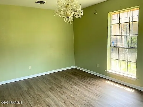 $1,500 | 206 Terry Drive, Lafayette, LA 70501