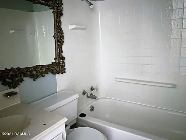 $1,500 | 206 Terry Drive, Lafayette, LA 70501