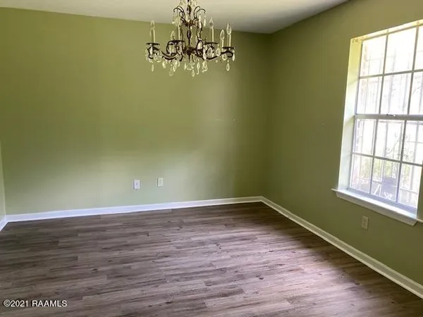 $1,500 | 206 Terry Drive, Lafayette, LA 70501