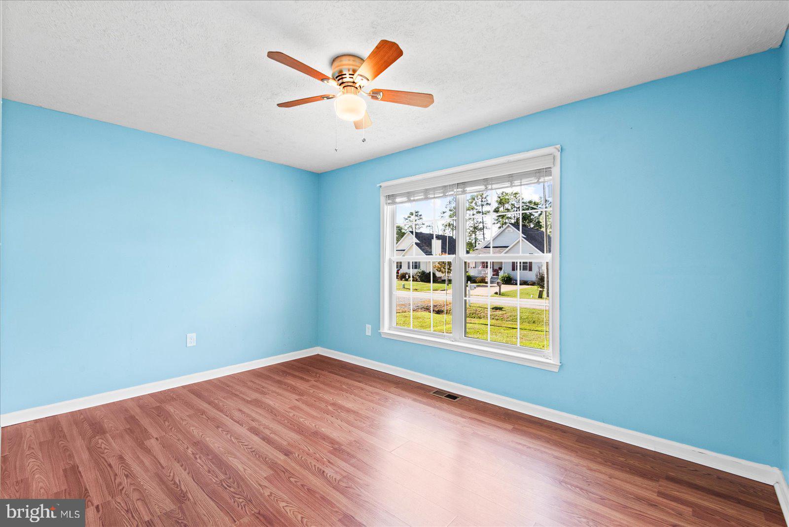 310 3rd Street Colonial Beach, VA 22443 - Photo 27 of 38 an empty room with window