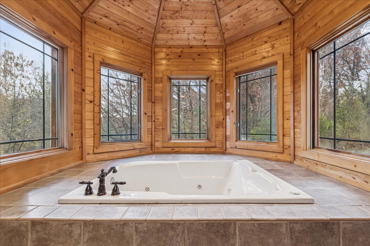 187 Rabbit Run Ingleside, IL 60041 - Photo 27 of 56 Gallery Image 27