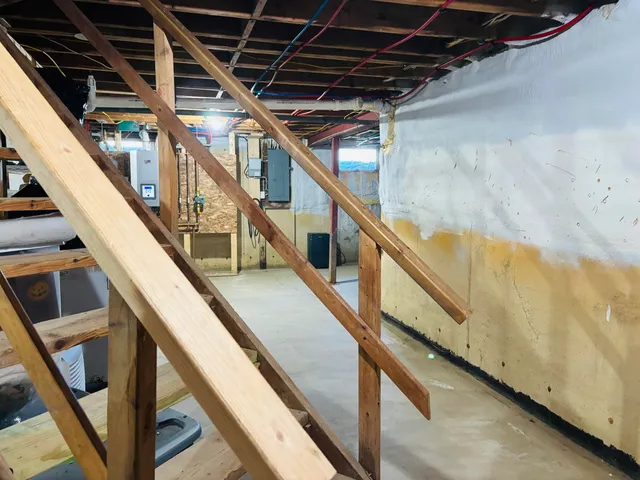 $399,000 | 567 Stream Road, Winterport, ME 04496